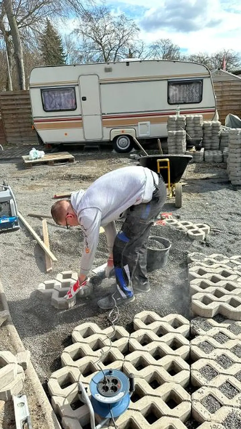 AM Dienstleistung - Im Prozess der Vorplatz neu anlegen