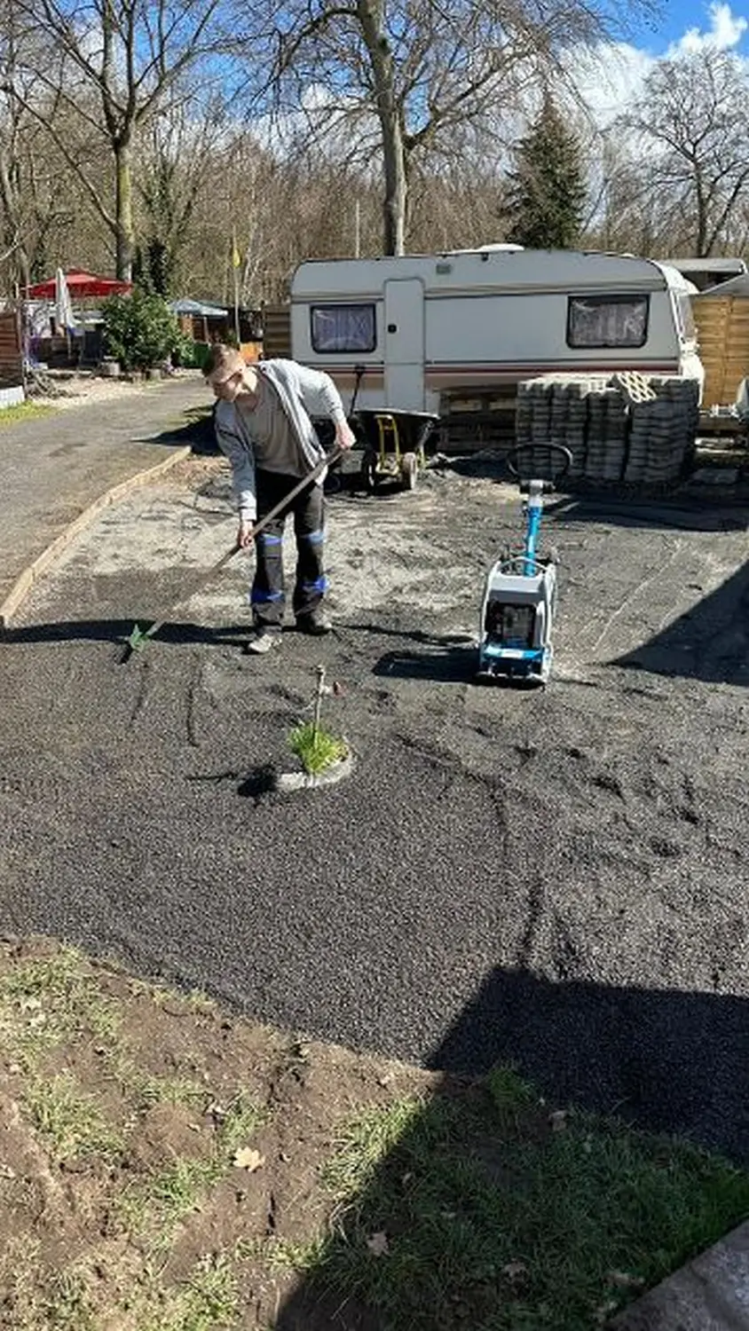 AM Dienstleistung - Im Prozess der Vorplatz neu anlegen