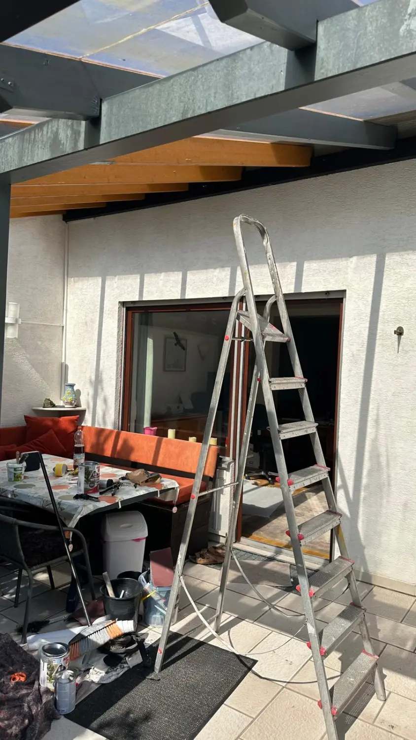 AM Dienstleistung - Im Prozess der Terrasse Renovierung